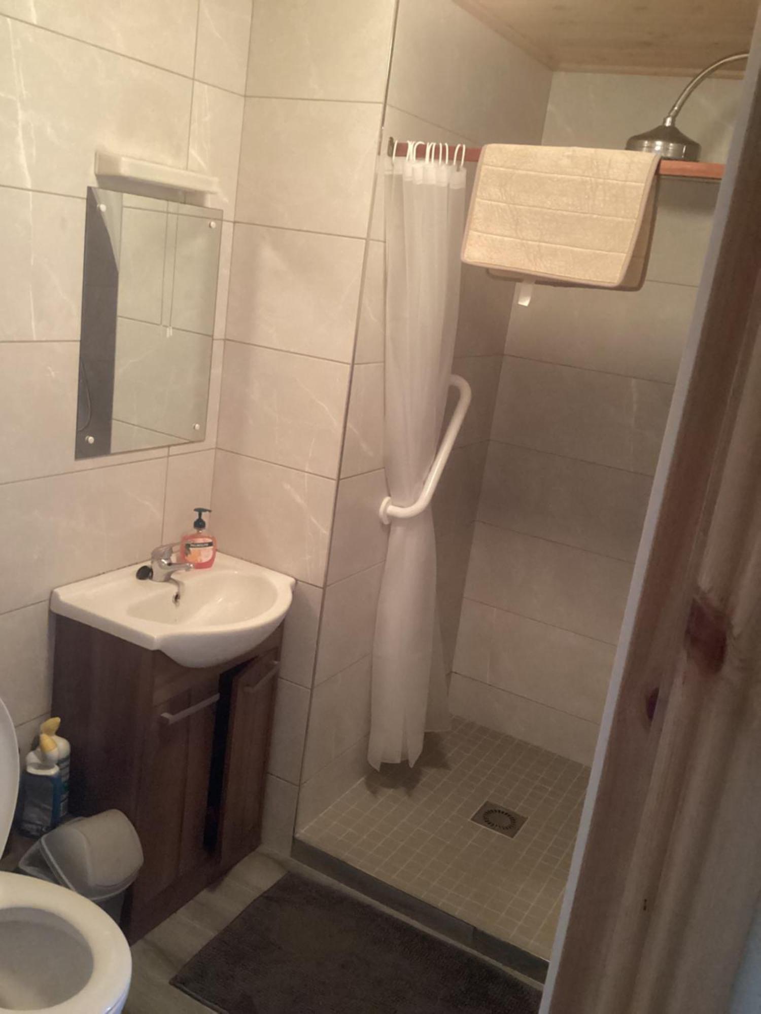 Barkers Accommodation スパニッシュ・ポイント エクステリア 写真
