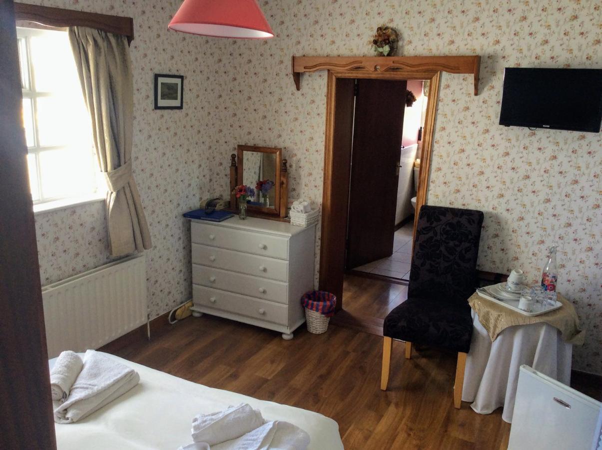 Barkers Accommodation スパニッシュ・ポイント エクステリア 写真